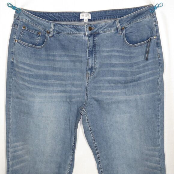 Candace Cameron Bure BigSur Med Wash Pacific Denim Cropped Jeans Plus 26W TALL - Picture 5 of 11